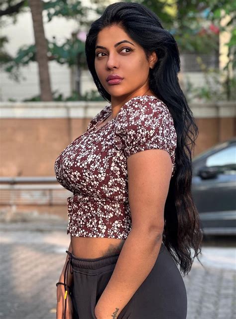 indian bigboobs|indian big tits Search